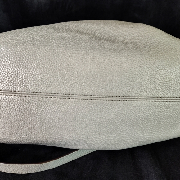 EUC Michael Kors Gray Gilmore - Picture 8 of 9